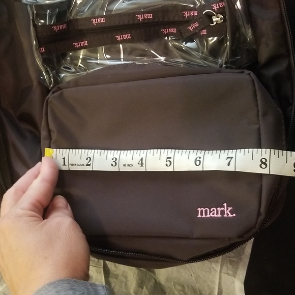 New mark.  Mark up case by Avon - Picture 13 of 16